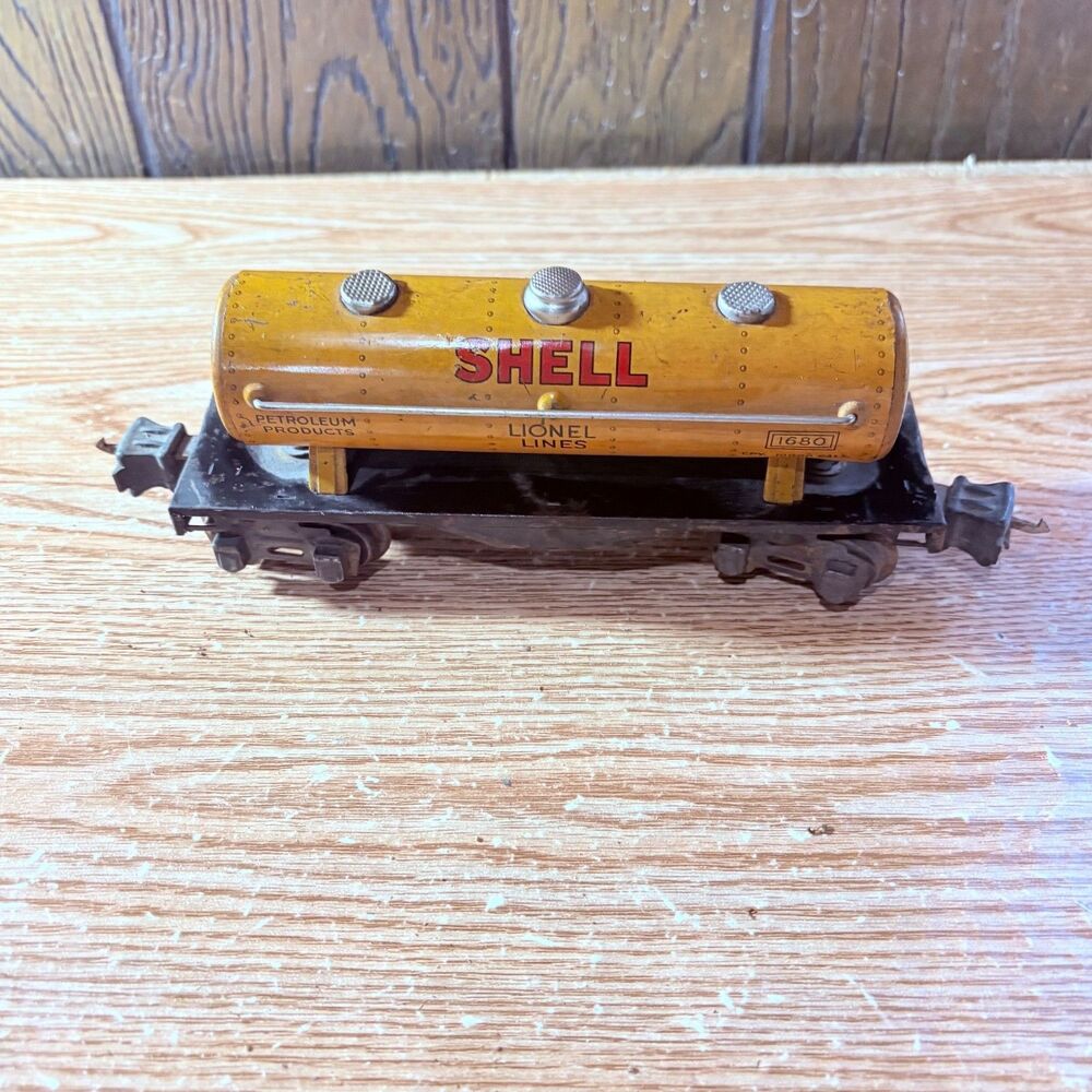 Vintage Lionel 1680 Shell Tank Car 0 Gauge Railway Railroad Train Yellow